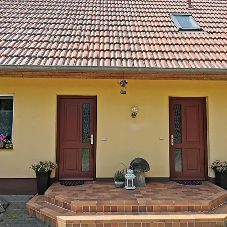 Charming Attic Retreat, Usedom Appartement *