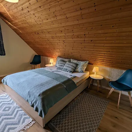 Apartment Charming Attic Retreat, Usedom *